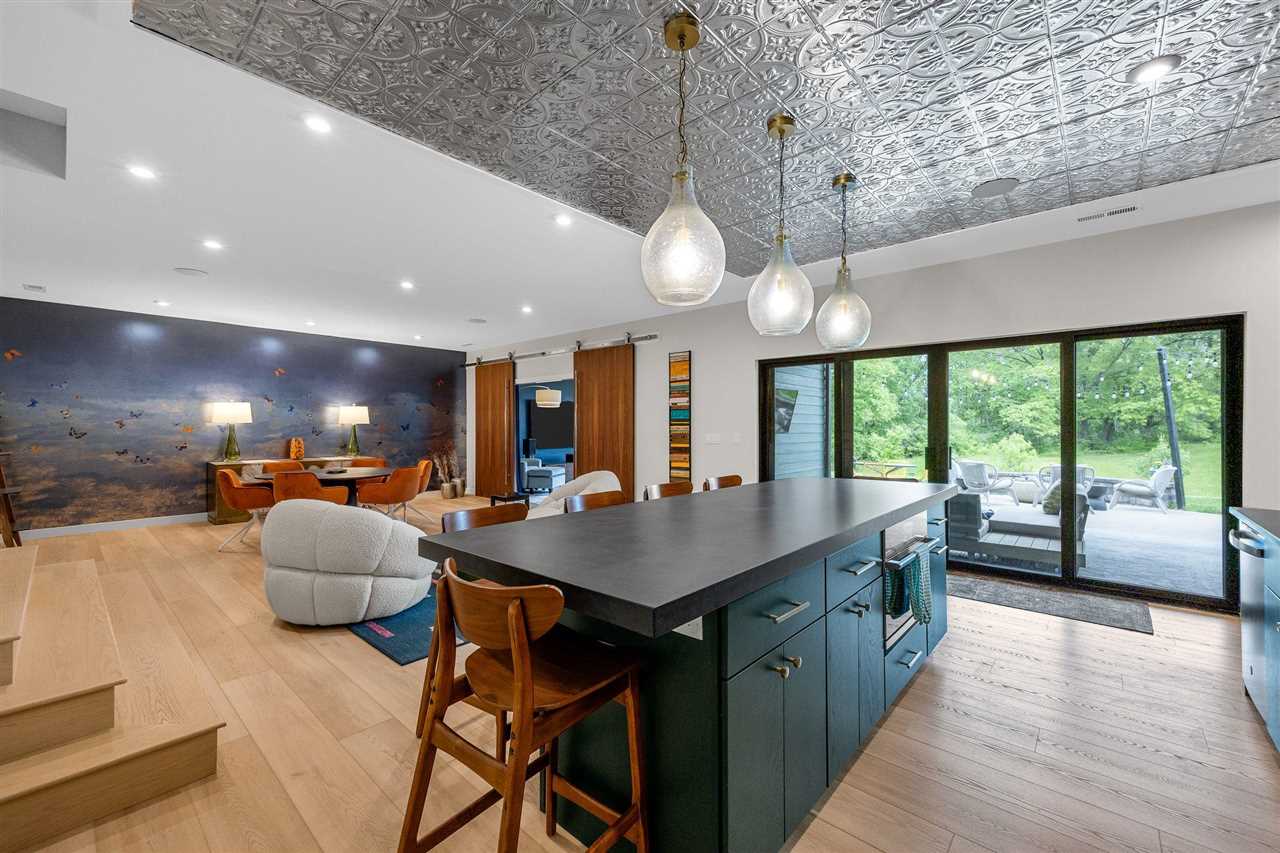 2858 Buckle Down Circle Iowa City IA 52245