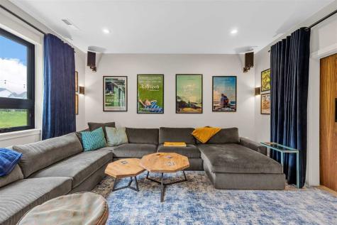2858 Buckle Down Circle Iowa City IA 52245