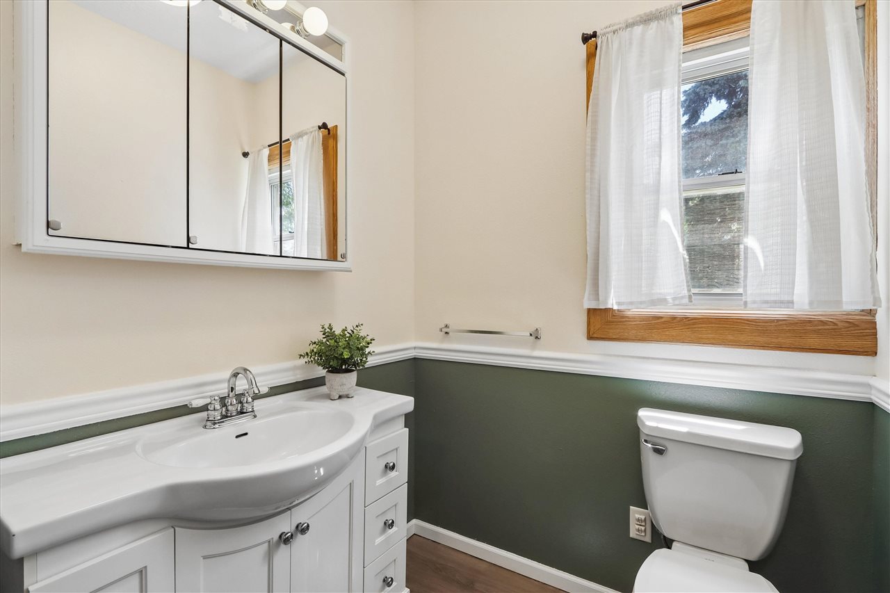 1801 G Avenue Ladora IA 52251