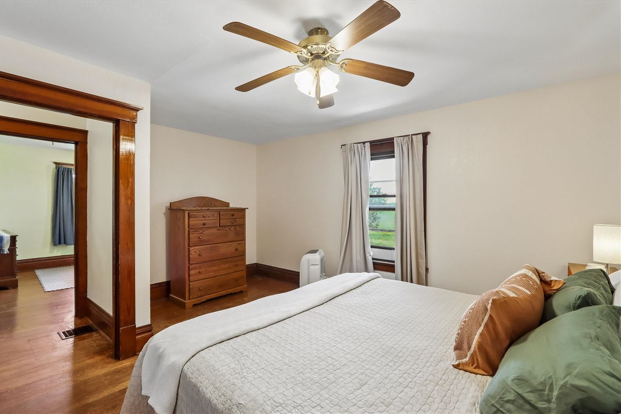 1801 G Avenue Ladora IA 52251