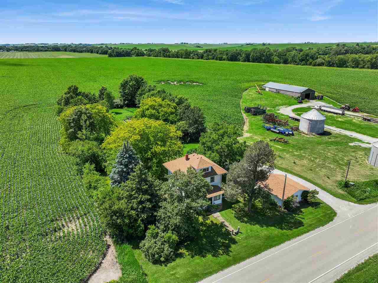 1801 G Avenue Ladora IA 52251