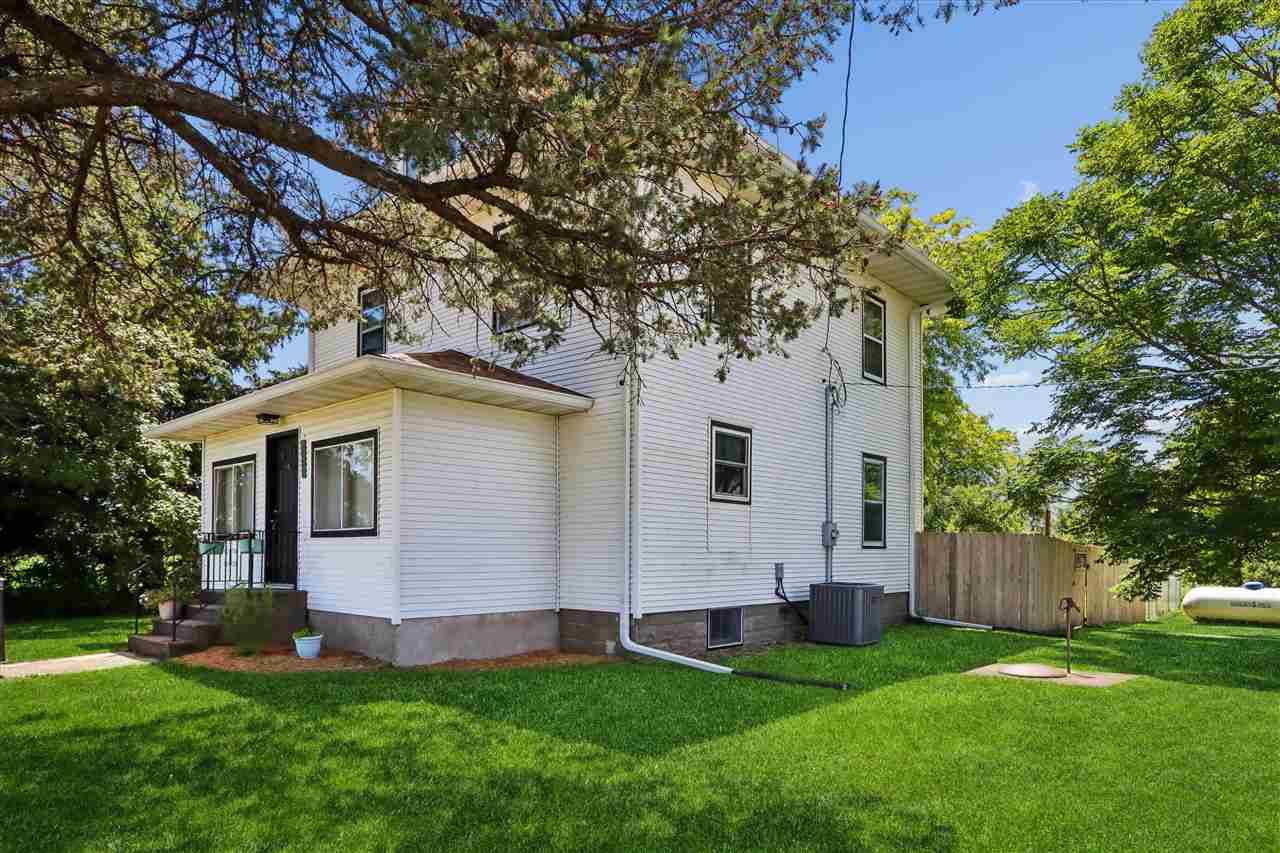1801 G Avenue Ladora IA 52251