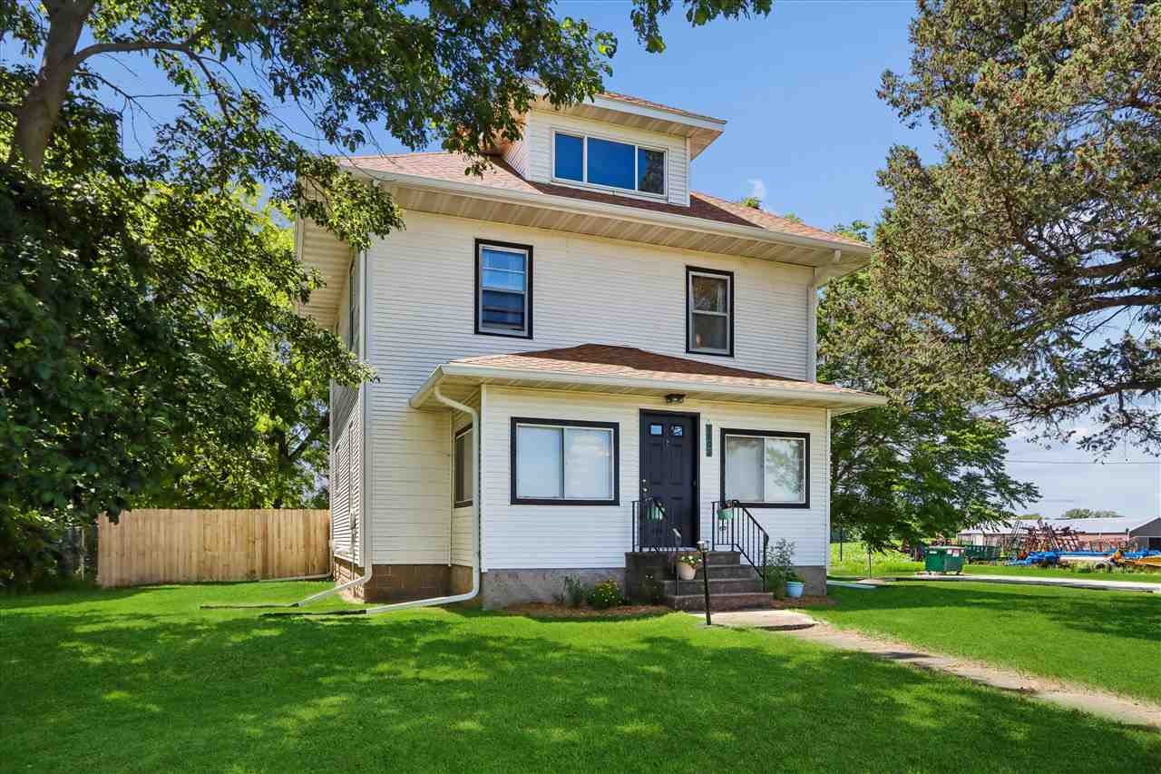 1801 G Avenue Ladora IA 52251