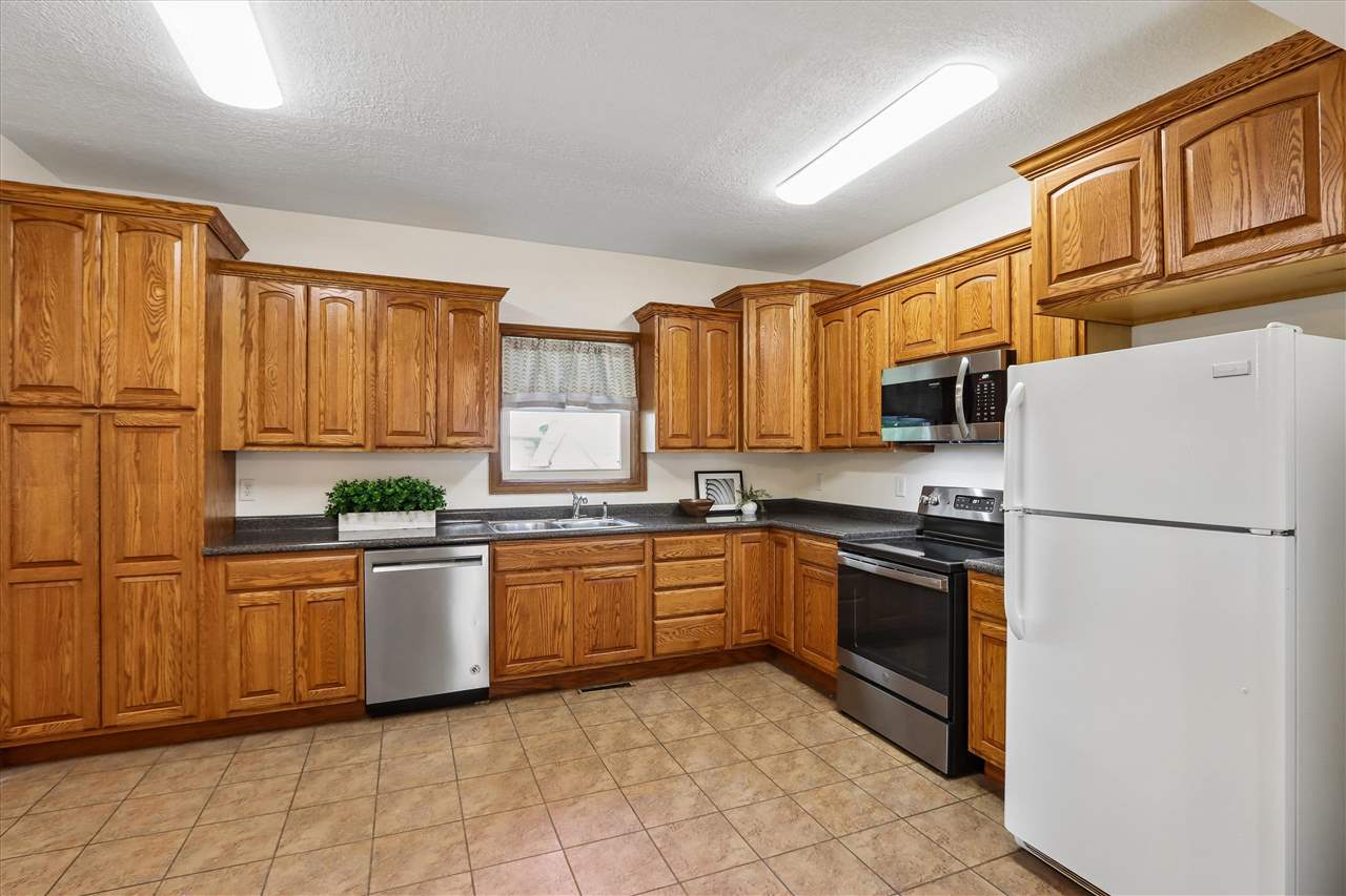 1801 G Avenue Ladora IA 52251