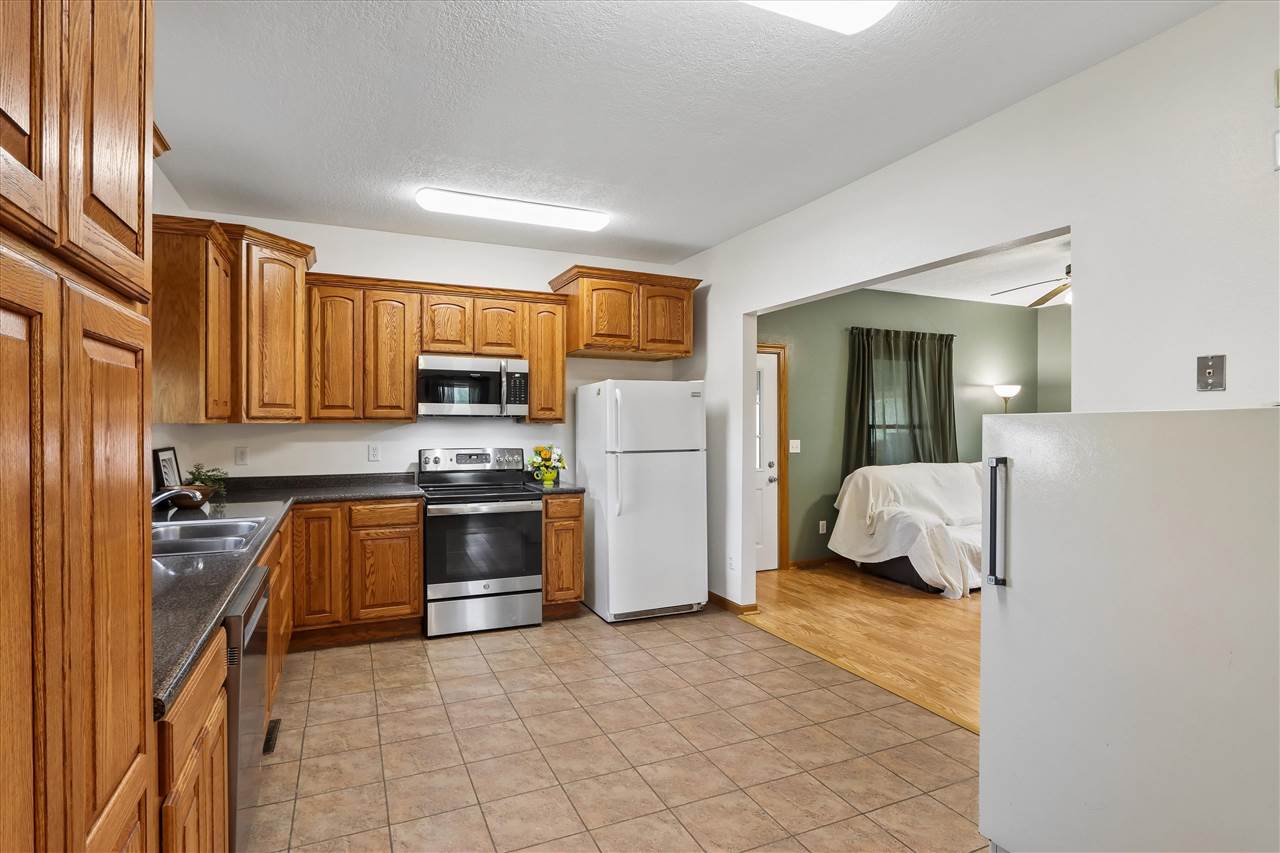 1801 G Avenue Ladora IA 52251