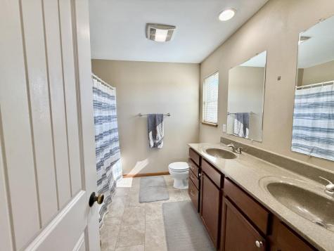 785 Yorkshire Street North Liberty IA 52317