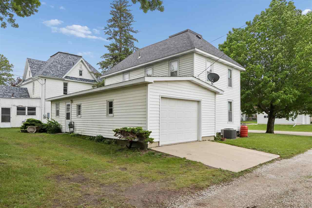 514 Latham Street Walker IA 52352