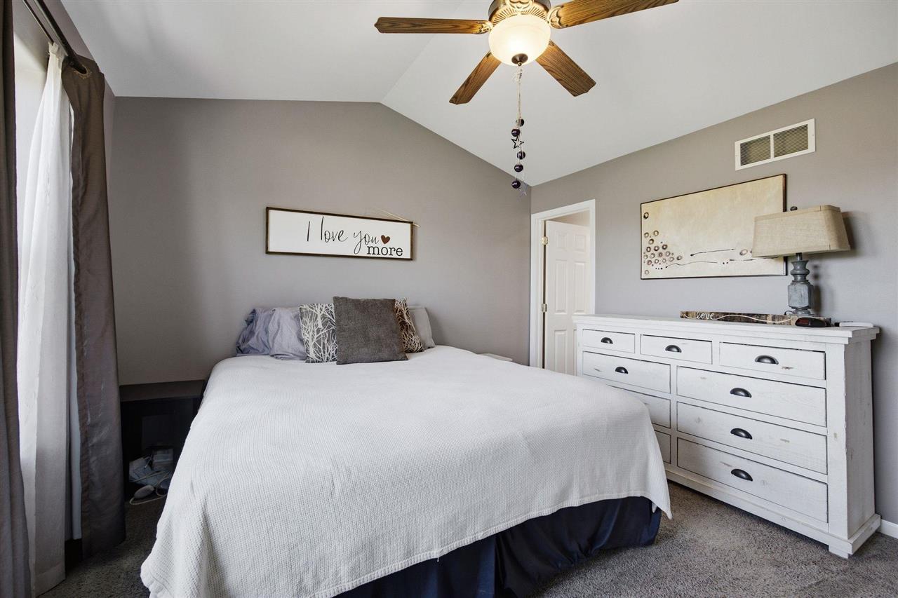 252 Sierra Park Drive Hills IA 52235