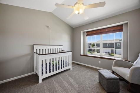 252 Sierra Park Drive Hills IA 52235