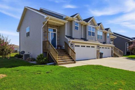 252 Sierra Park Drive Hills IA 52235