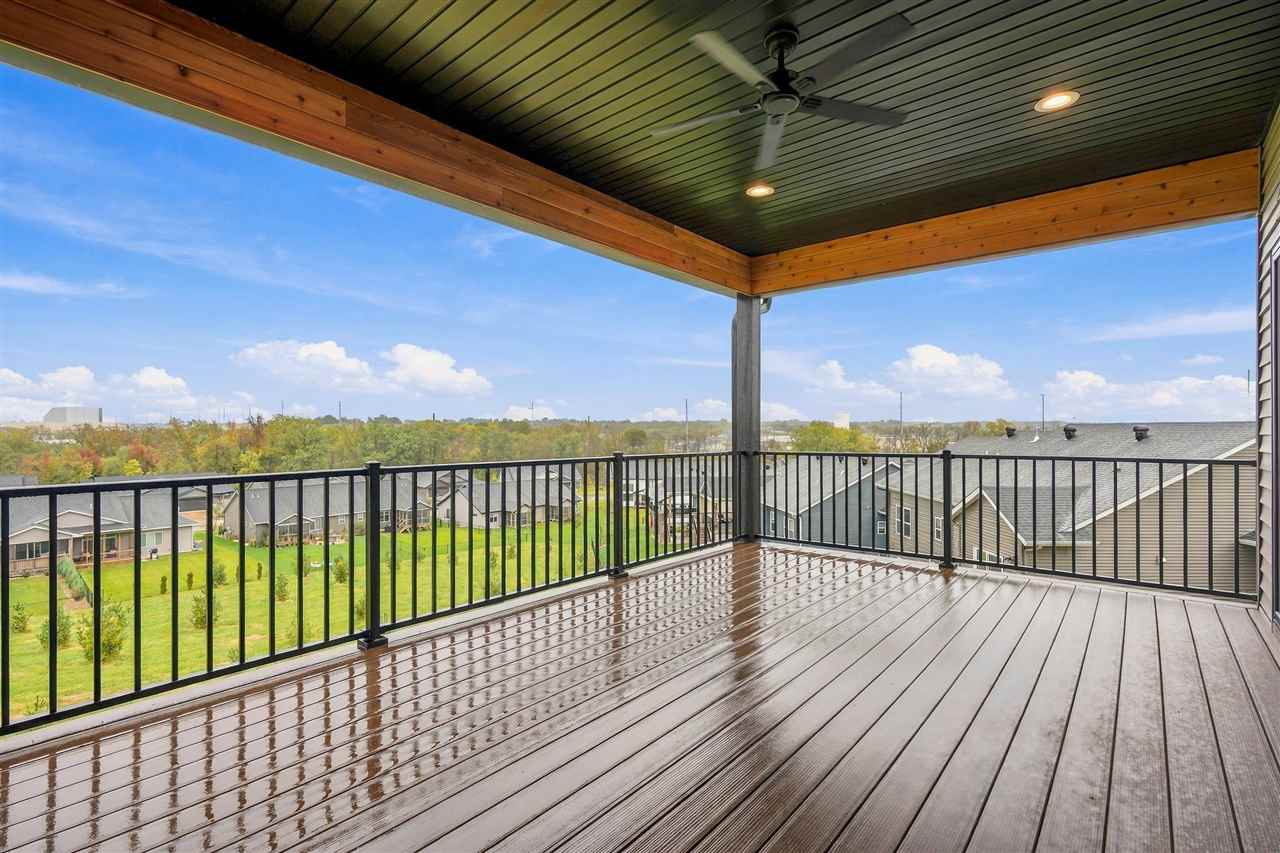 1306 E Gable Way Tiffin IA 52340
