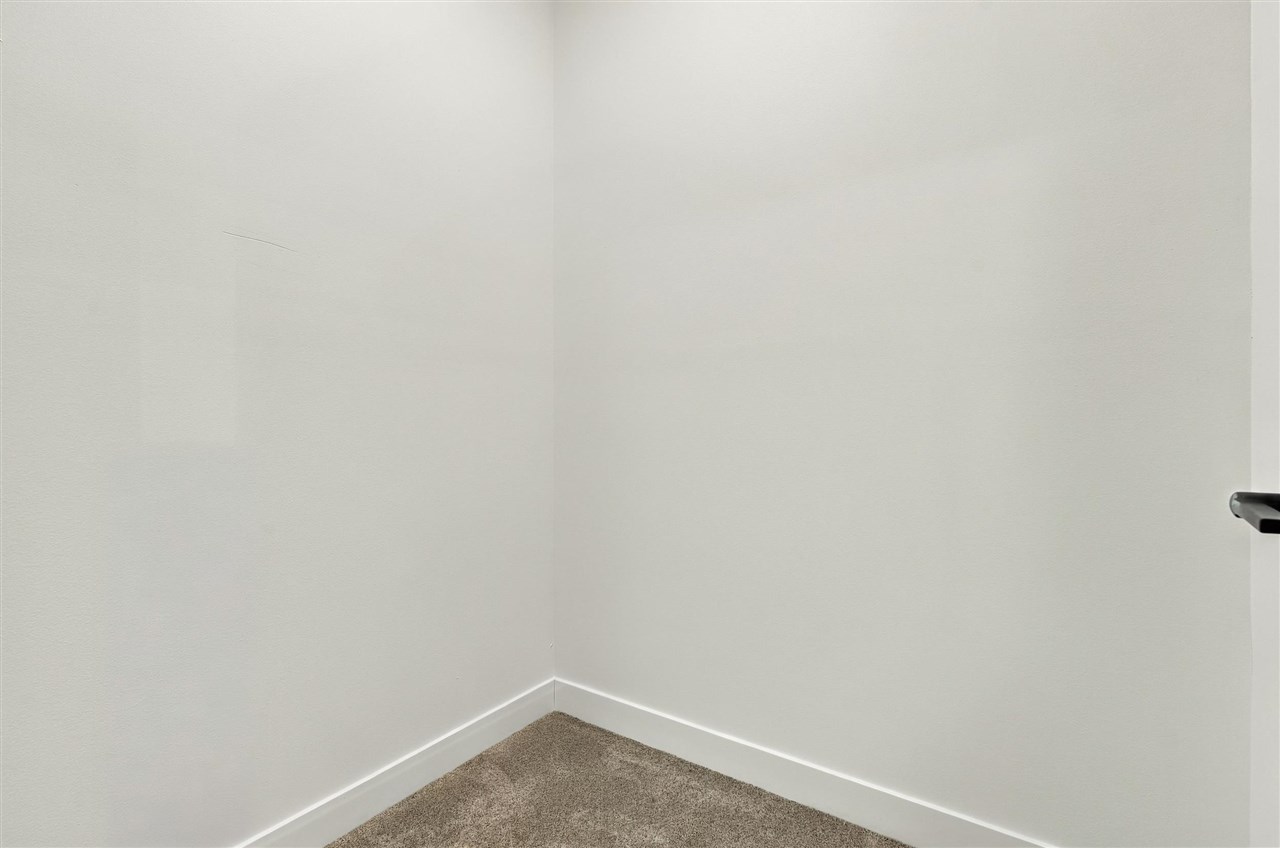 1306 E Gable Way Tiffin IA 52340