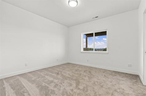 1306 E Gable Way Tiffin IA 52340