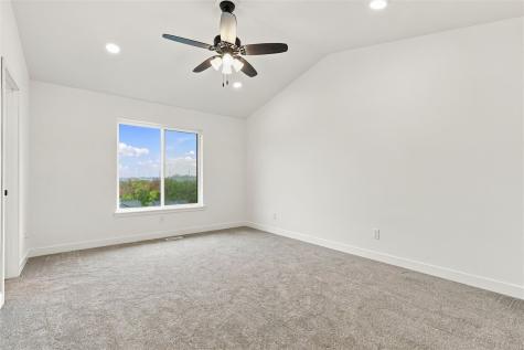 1306 E Gable Way Tiffin IA 52340