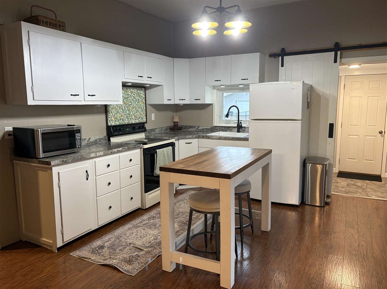 515 S Riggs Street Lone Tree IA 52755
