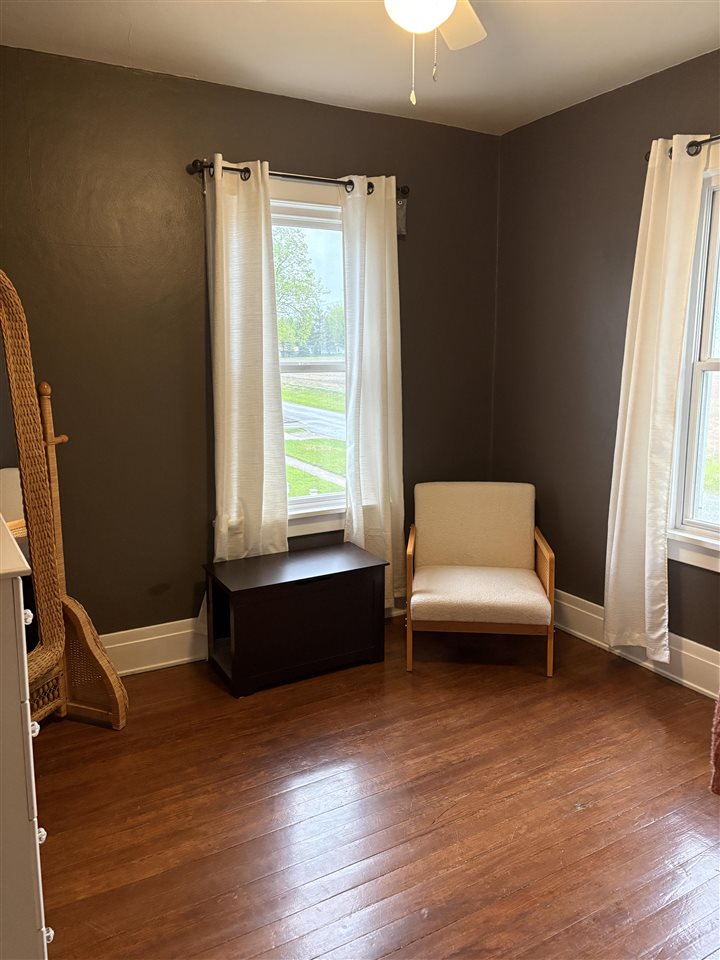 515 S Riggs Street Lone Tree IA 52755