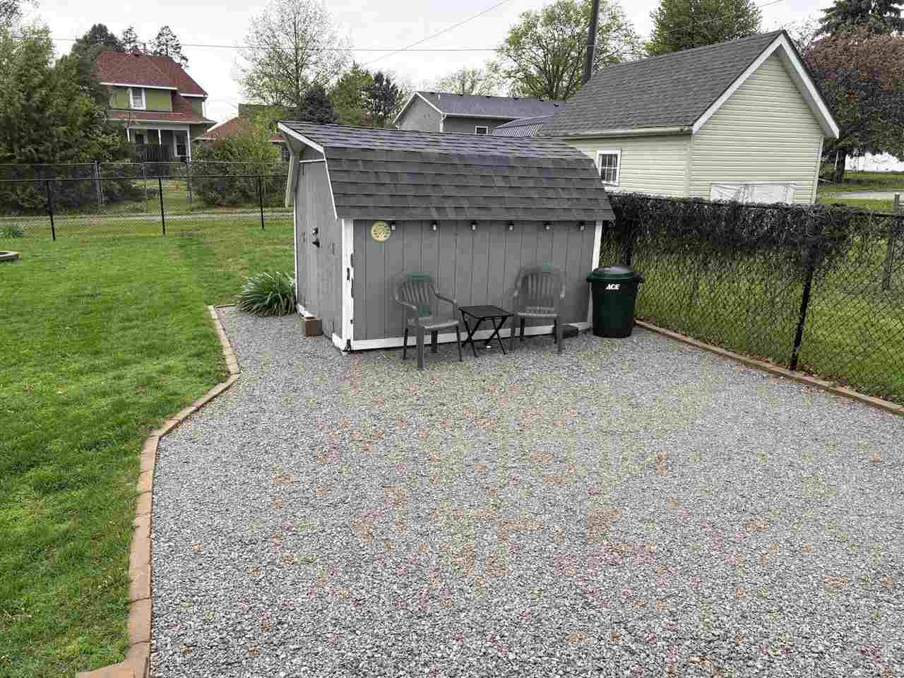 515 S Riggs Street Lone Tree IA 52755