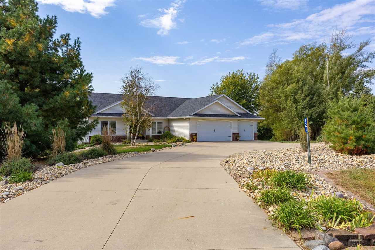 121 Pheasant Run West Branch IA 52358