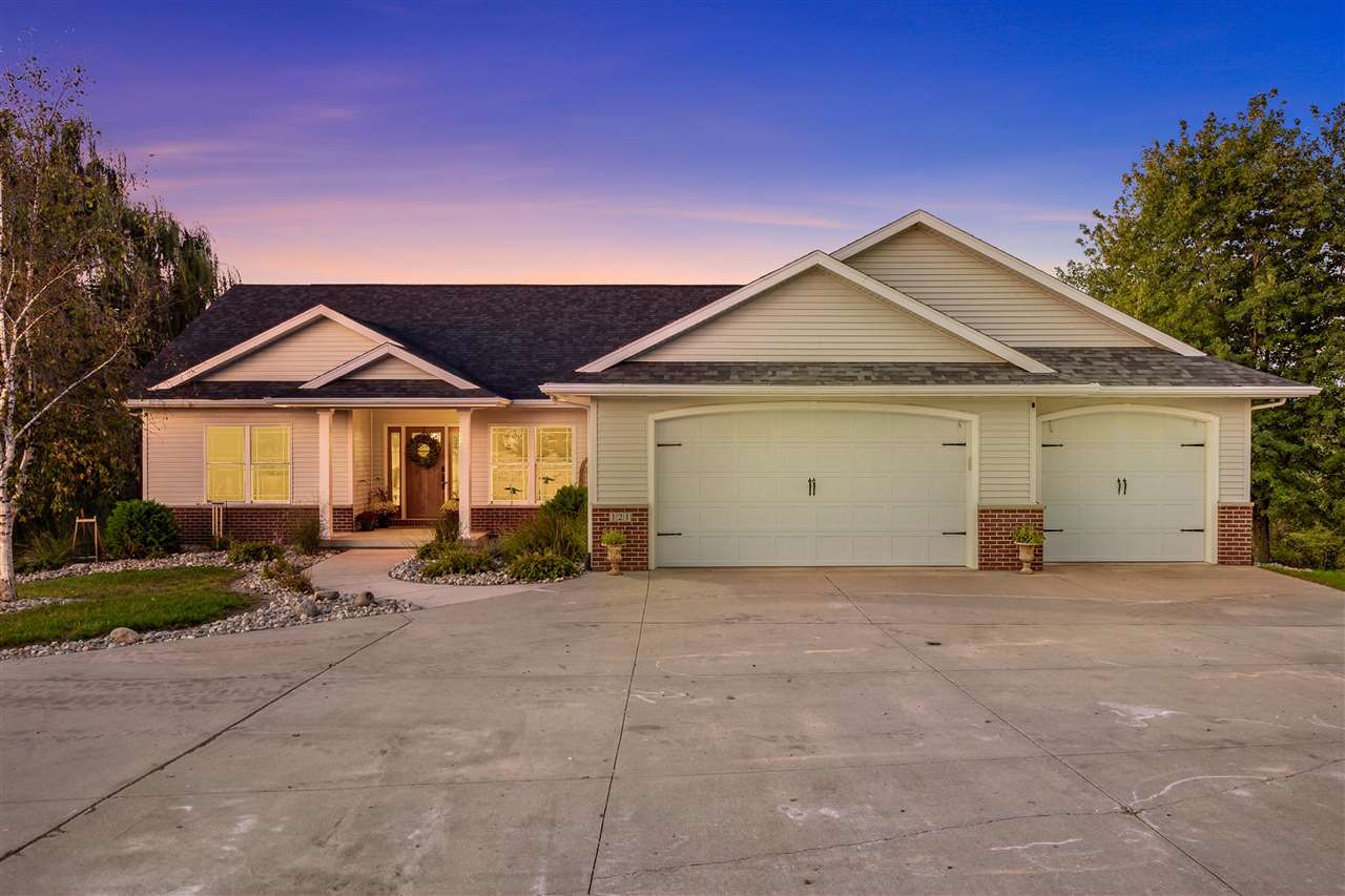 121 Pheasant Run West Branch IA 52358