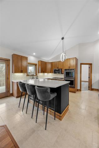 121 Pheasant Run West Branch IA 52358