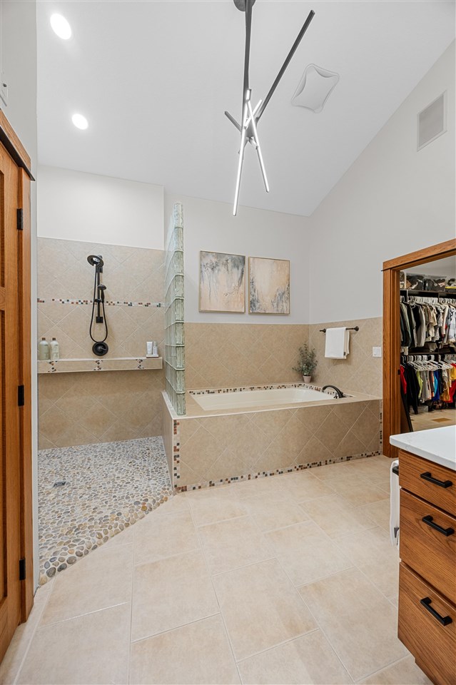 121 Pheasant Run West Branch IA 52358