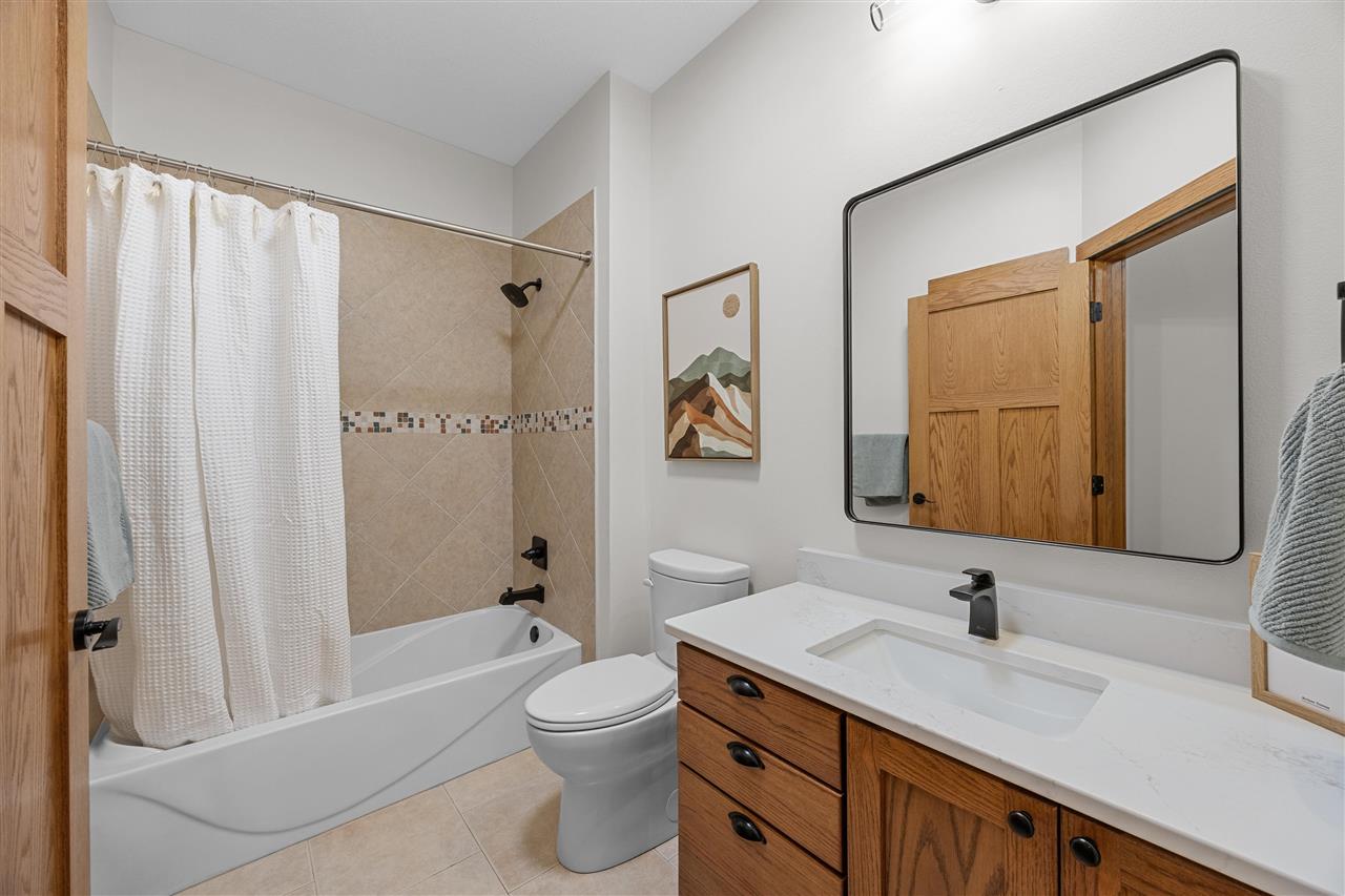 121 Pheasant Run West Branch IA 52358