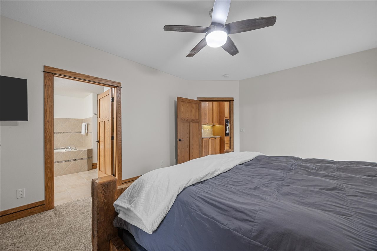 121 Pheasant Run West Branch IA 52358