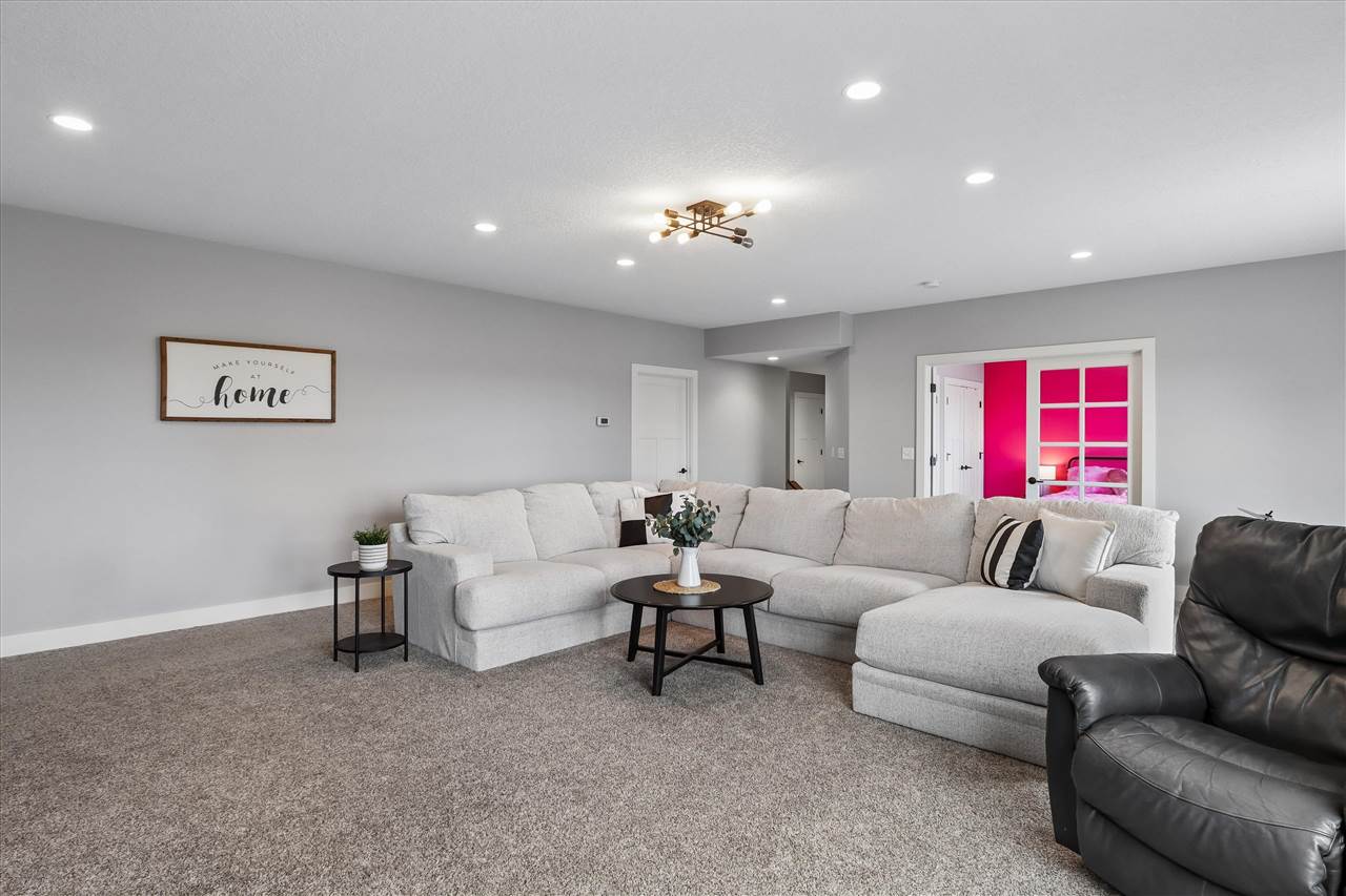600 Dane Court Williamsburg IA 52361