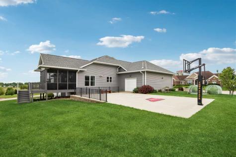 600 Dane Court Williamsburg IA 52361