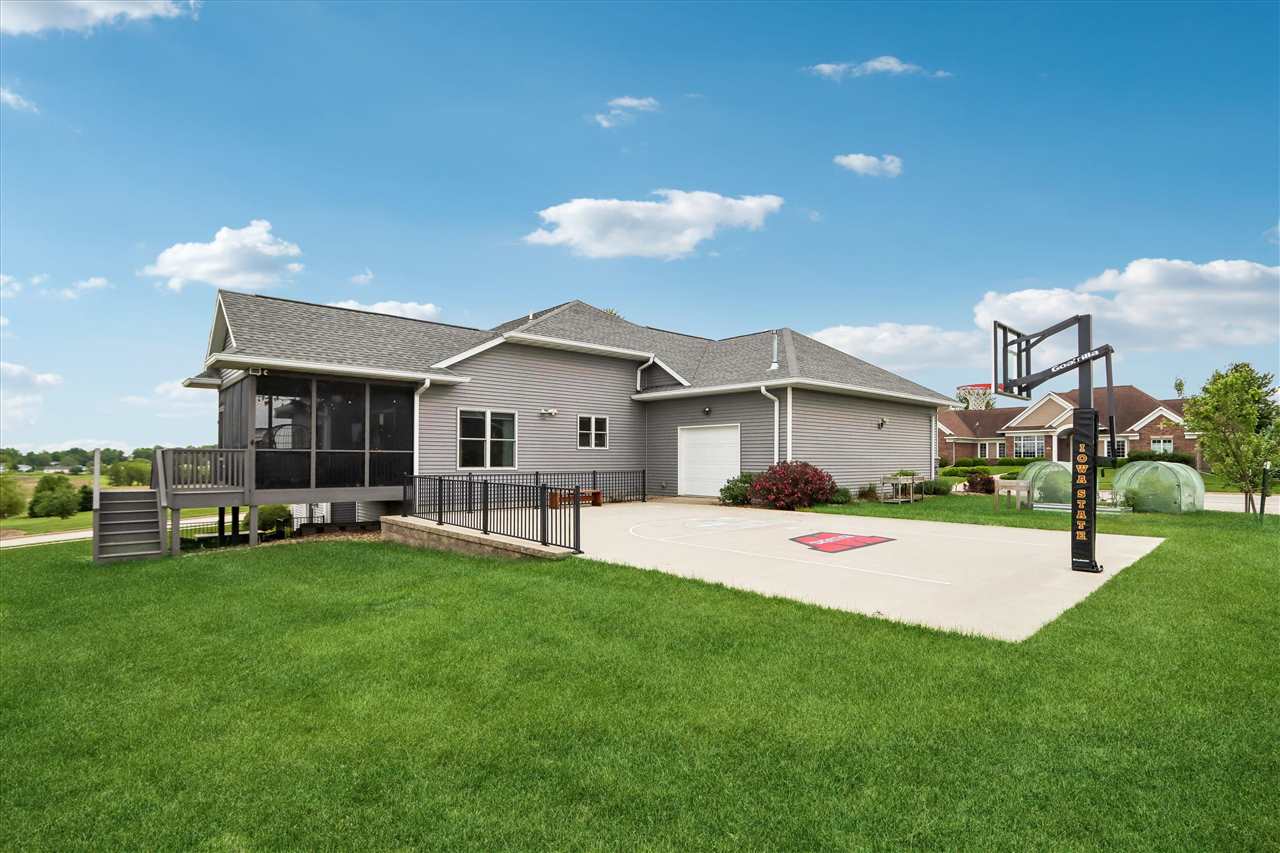 600 Dane Court Williamsburg IA 52361