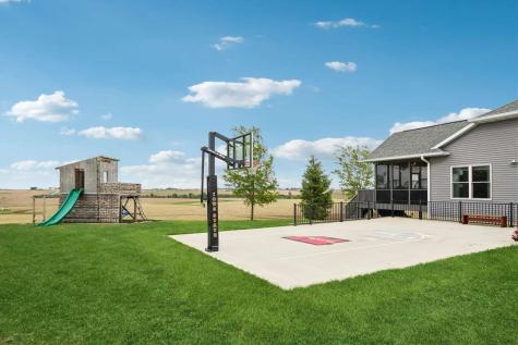 600 Dane Court Williamsburg IA 52361