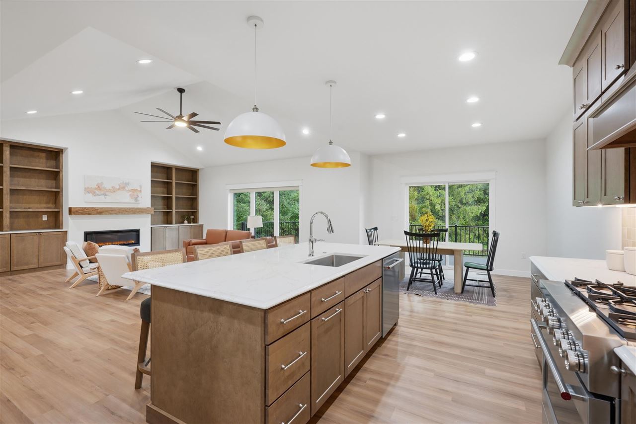 4236 Pleasant Valley Drive SE Iowa City IA 52240