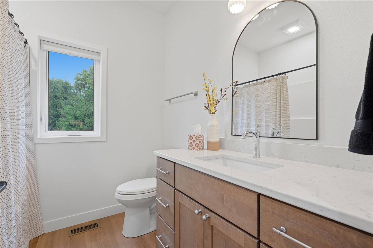 4236 Pleasant Valley Drive SE Iowa City IA 52240