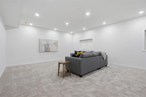 4236 Pleasant Valley Drive SE Iowa City IA 52240