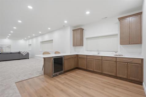 4236 Pleasant Valley Drive SE Iowa City IA 52240