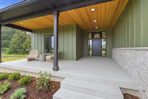 4236 Pleasant Valley Drive SE Iowa City IA 52240
