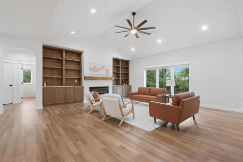 4236 Pleasant Valley Drive SE Iowa City IA 52240