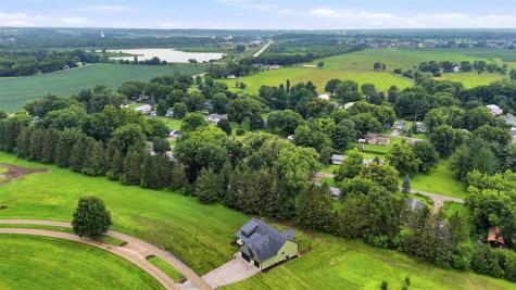 4236 Pleasant Valley Drive SE Iowa City IA 52240
