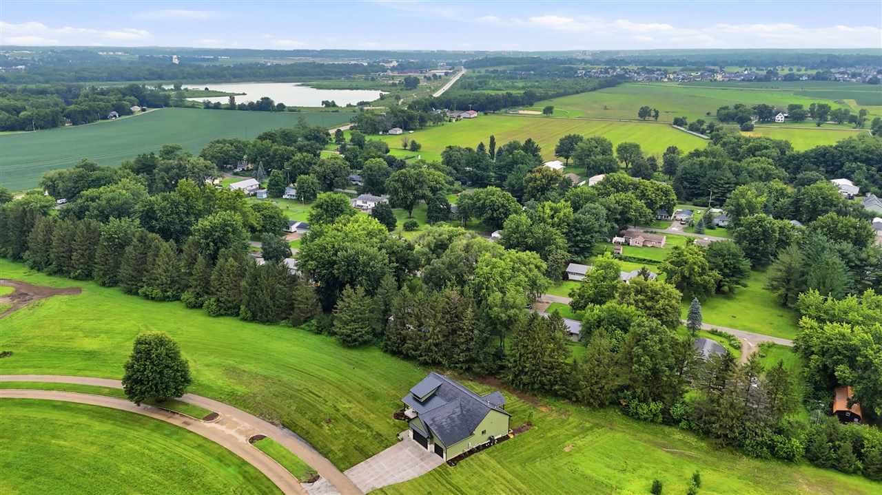 4236 Pleasant Valley Drive SE Iowa City IA 52240