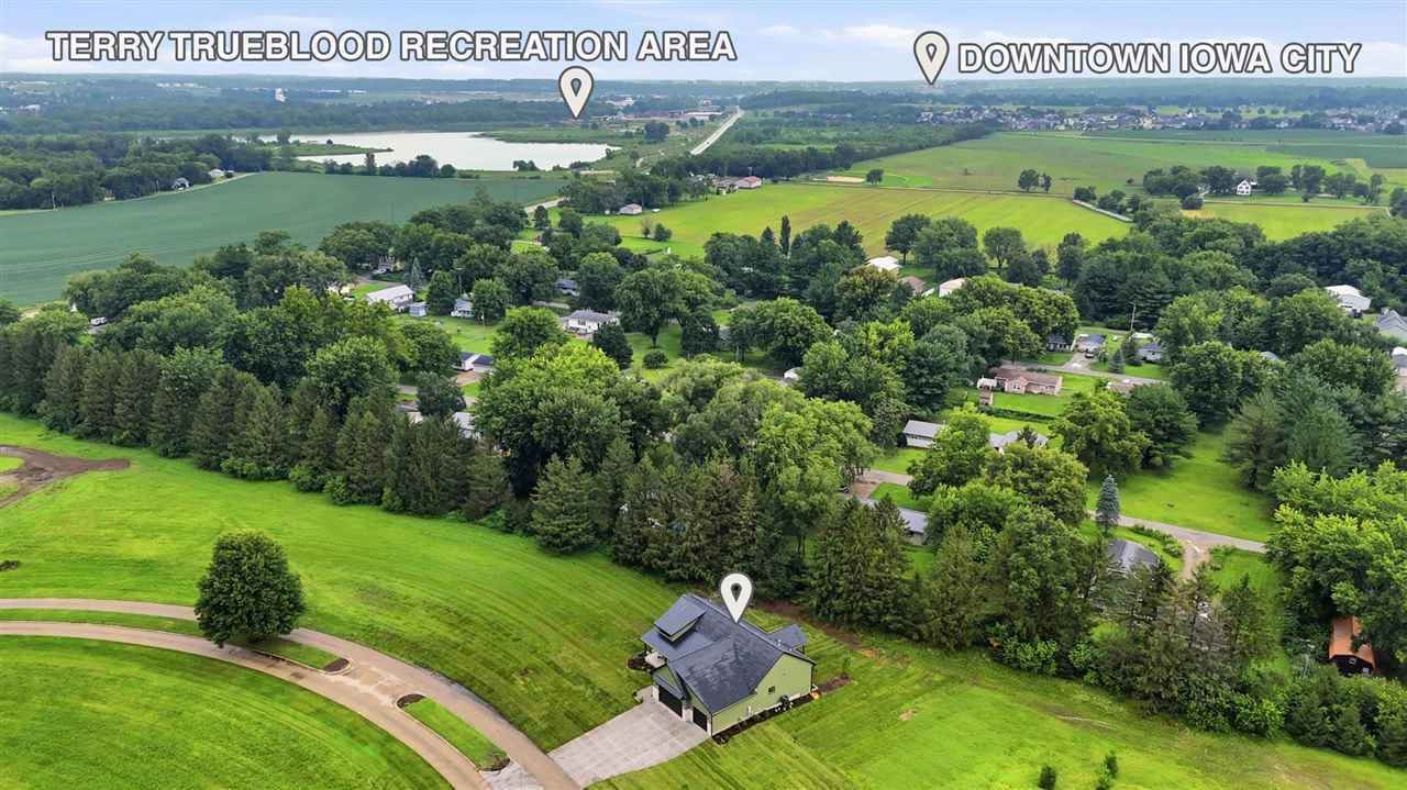 4236 Pleasant Valley Drive SE Iowa City IA 52240