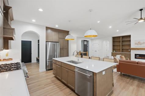 4236 Pleasant Valley Drive SE Iowa City IA 52240