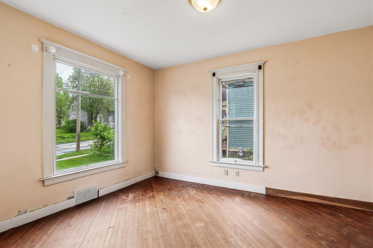 817 Bowery Street Iowa City IA 52240