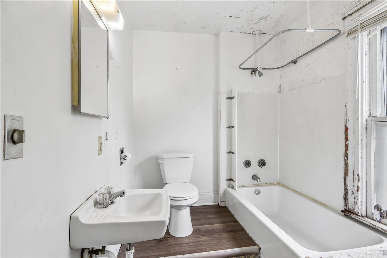 817 Bowery Street Iowa City IA 52240