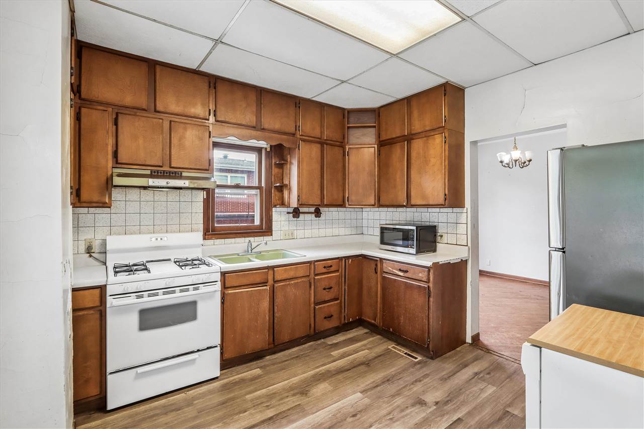 817 Bowery Street Iowa City IA 52240