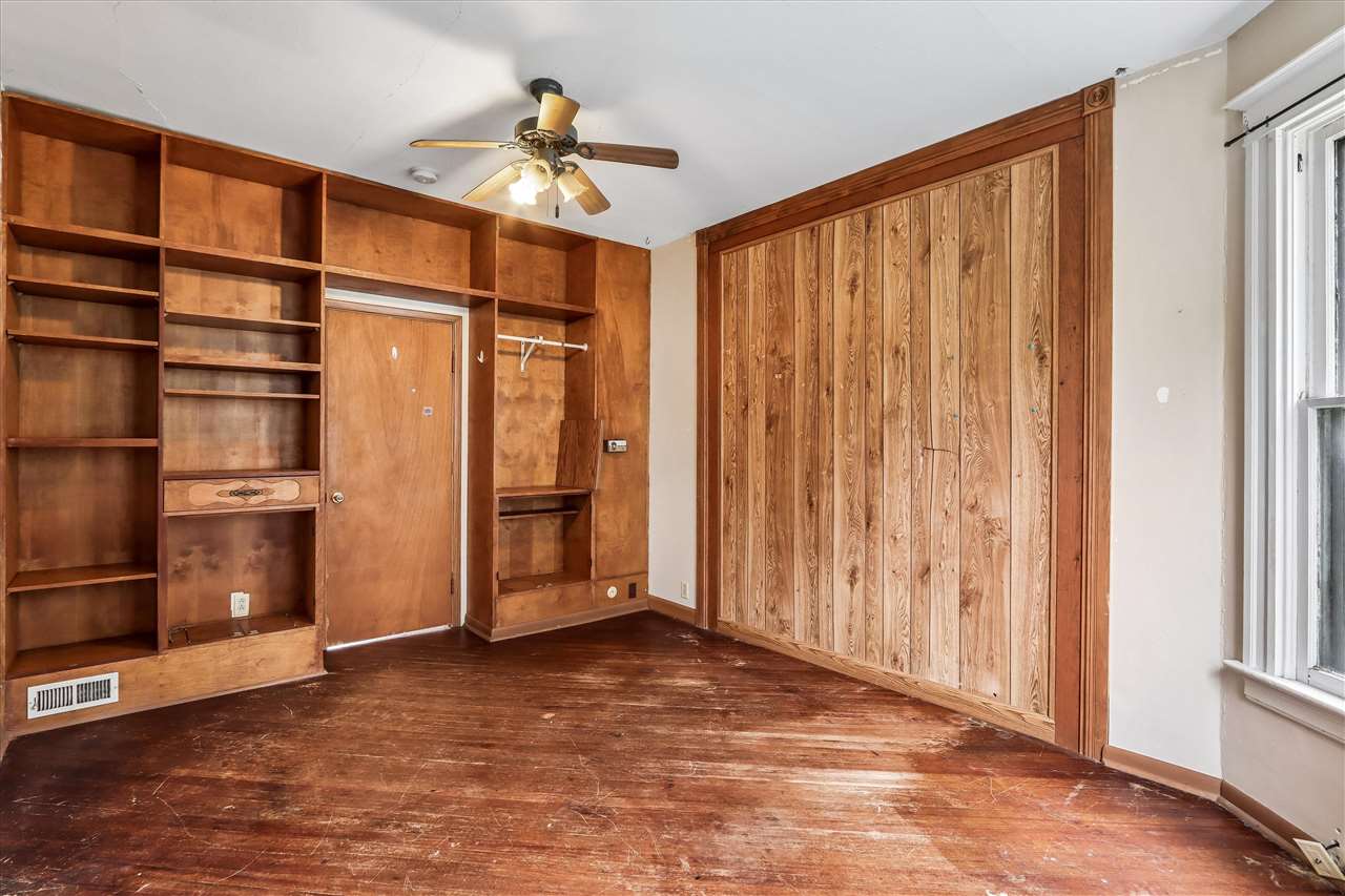 817 Bowery Street Iowa City IA 52240