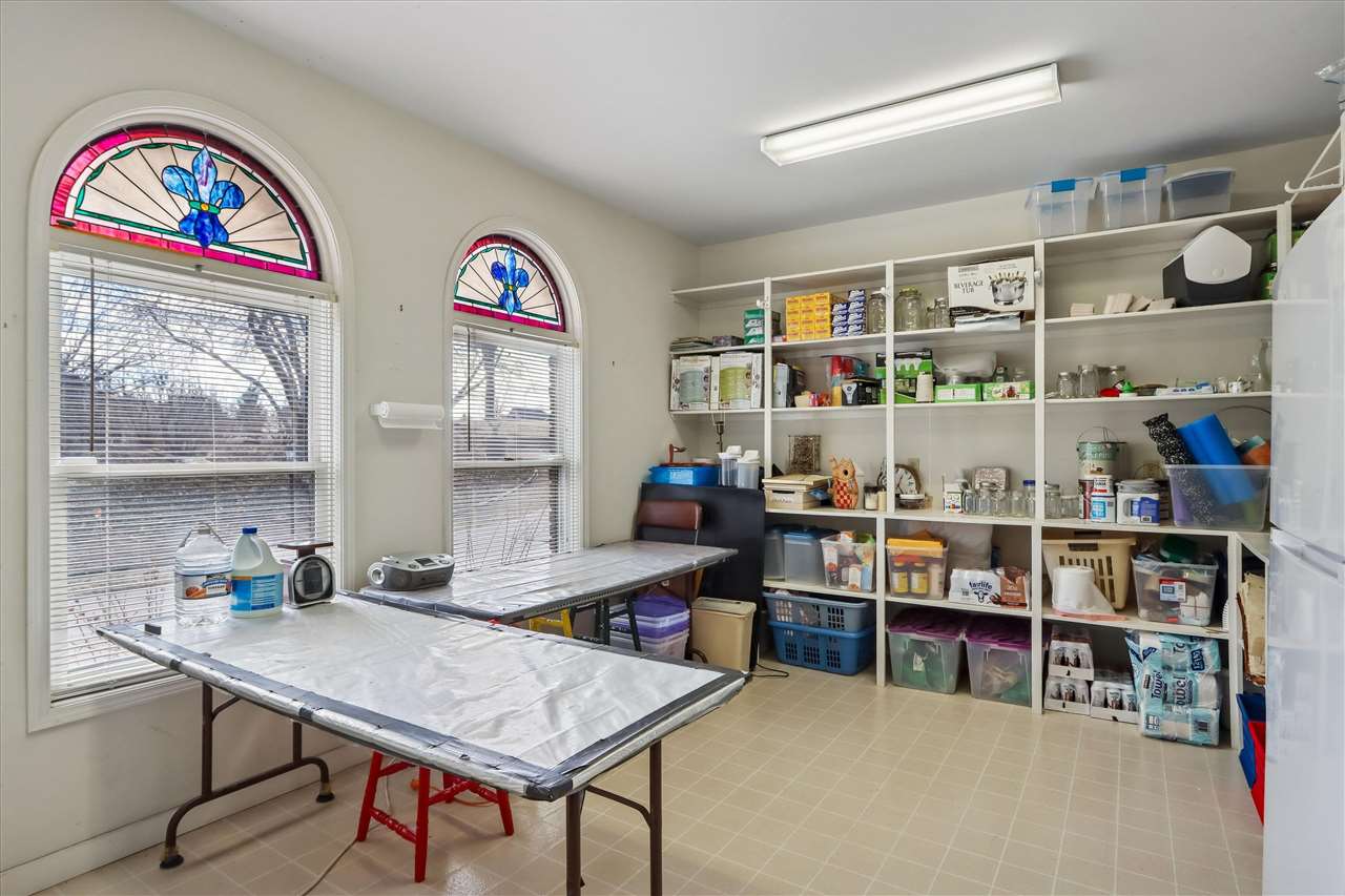 1 Acorn Court Iowa City IA 52246
