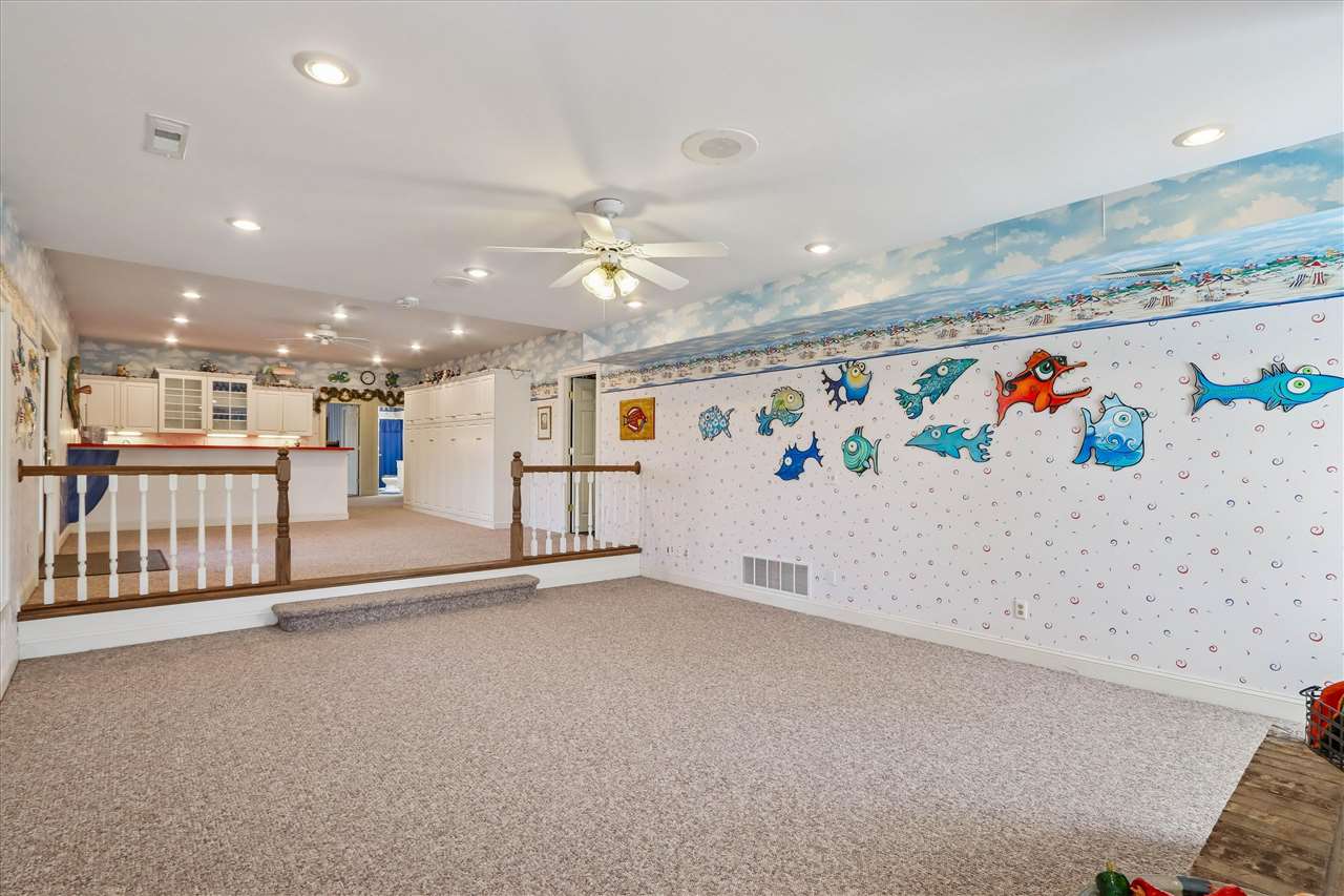 1 Acorn Court Iowa City IA 52246