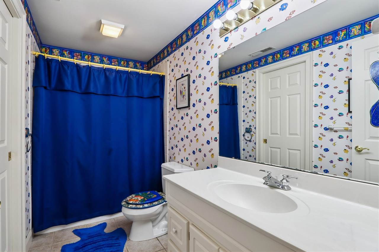 1 Acorn Court Iowa City IA 52246