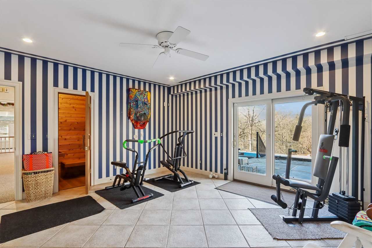 1 Acorn Court Iowa City IA 52246