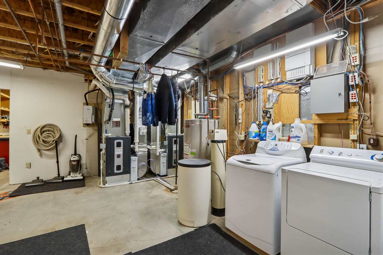 1 Acorn Court Iowa City IA 52246